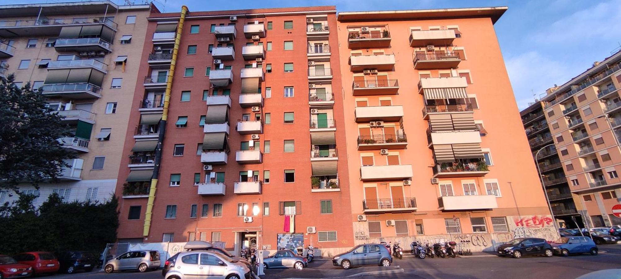 Stylish & Cozy - 5 Star Location- Balcony - City View Рим Экстерьер фото